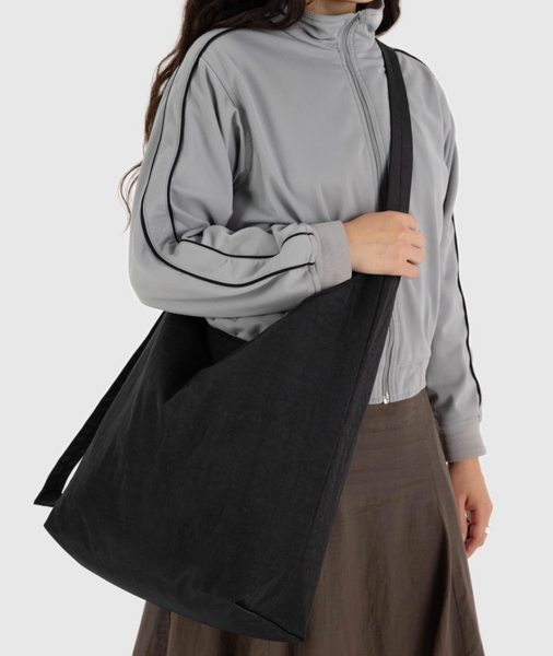 BAGGU Large Nylon Sling Bag