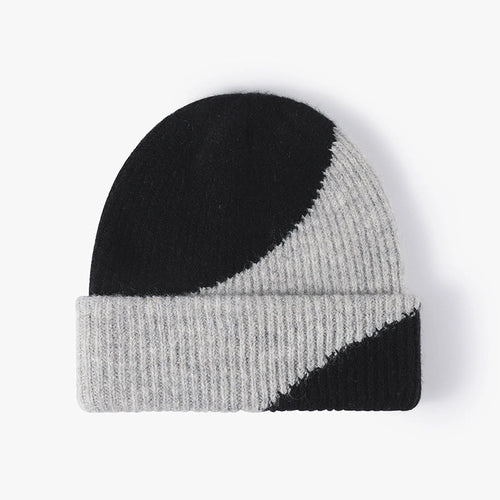 Contrast Color Beanie in 3 colors